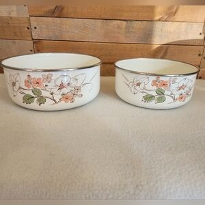 VINTAGE Enamel Nesting Bowls Set